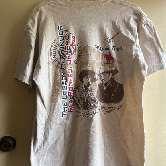 Roy Rodger’s Graphic Tshirt - Picture 2 of 4